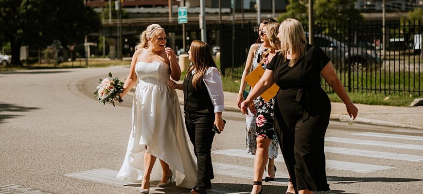 Our $1.5K Quaint Houston Courthouse Elopement | A Practical Wedding