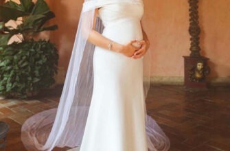 Maternity Wedding Dresses: 15 Looks For Mom's + Faqs