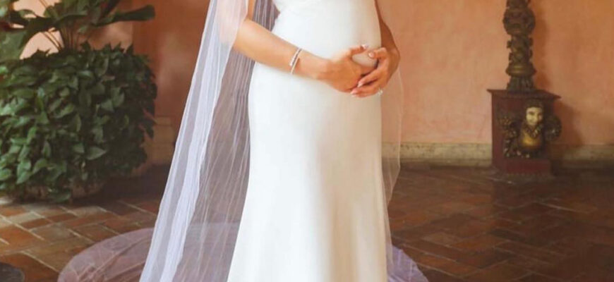 Maternity Wedding Dresses: 15 Looks For Mom's + Faqs