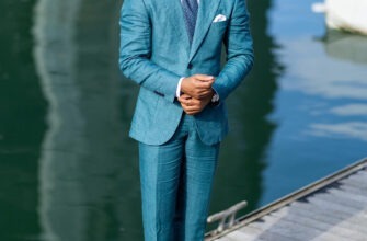 Groom Suits: 18 Best Trends For 2023/24 + FAQs