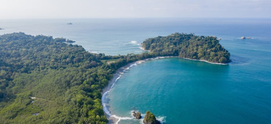 Where to Honeymoon in Costa Rica: Romantic Escapes