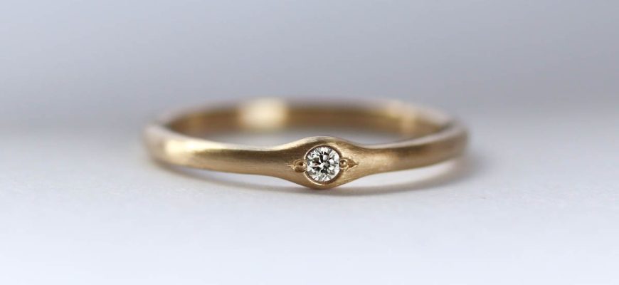 Aide-mémoire Jewelry: Unique Engagement Rings | A Practical Wedding