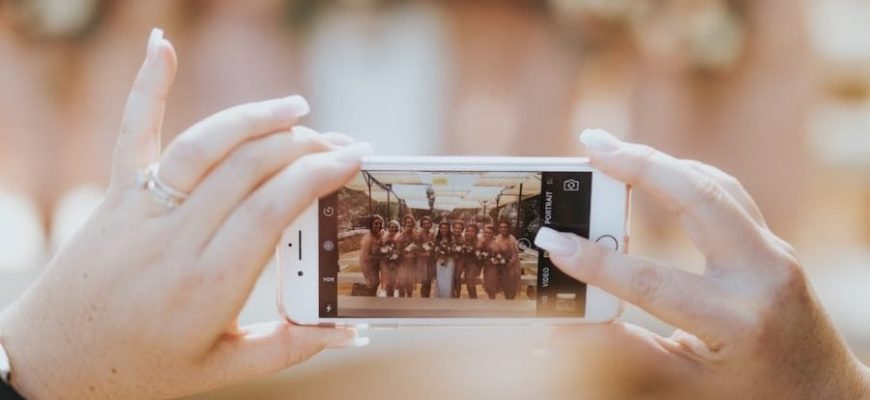 Can I Ask My Family To Stop Taking Photos Of Me? | A Practical Wedding