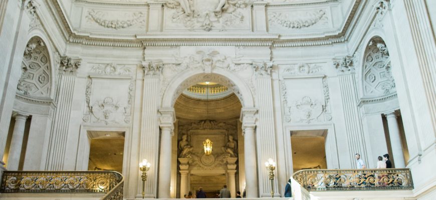 Five Ways To Have A Budget Friendly San Francisco City Hall Wedding | A Practical Wedding