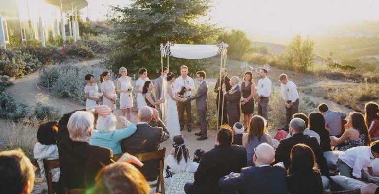 Modern Jewish Wedding Traditions 101 | A Practical Wedding