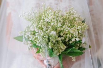 Enchanting Lily of the Valley Bouquets: Timeless Bridal Elegance