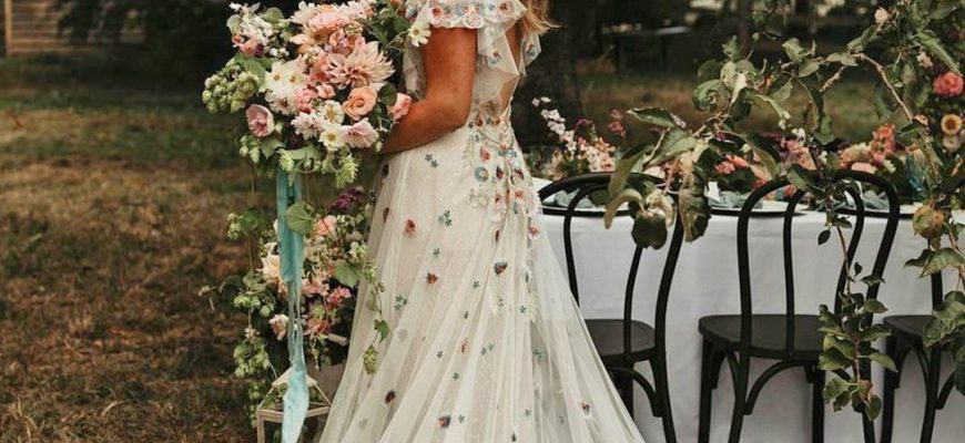 Floral Wedding Dresses: 2025 Trends & Where to Buy+Tips
