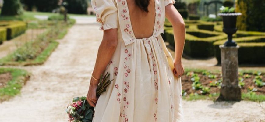 Top Engagement Photo Dresses Guide + Faqs