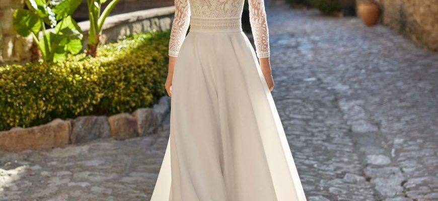 Modest Wedding Dresses: 30 Looks + FAQs
