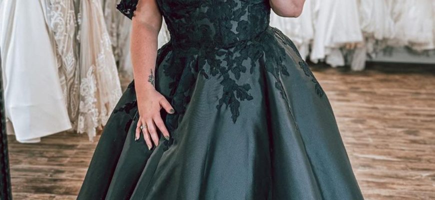 Plus Size Black Wedding Dress Ideas For Curvy Brides + FAQs