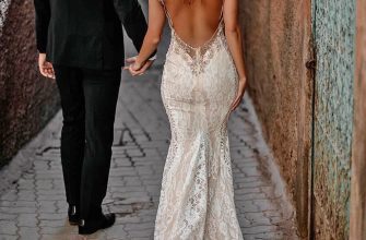 Sexy Wedding Dresses Ideas: 27 Best Gowns + Tips / Advice