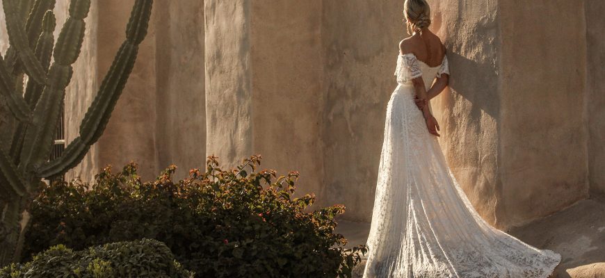 Dreamers & Lovers: Boho Wedding Dresses